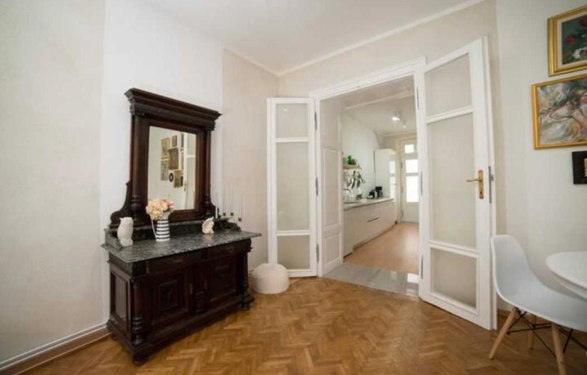 تيميشورا Charming Apartament City Center المظهر الخارجي الصورة