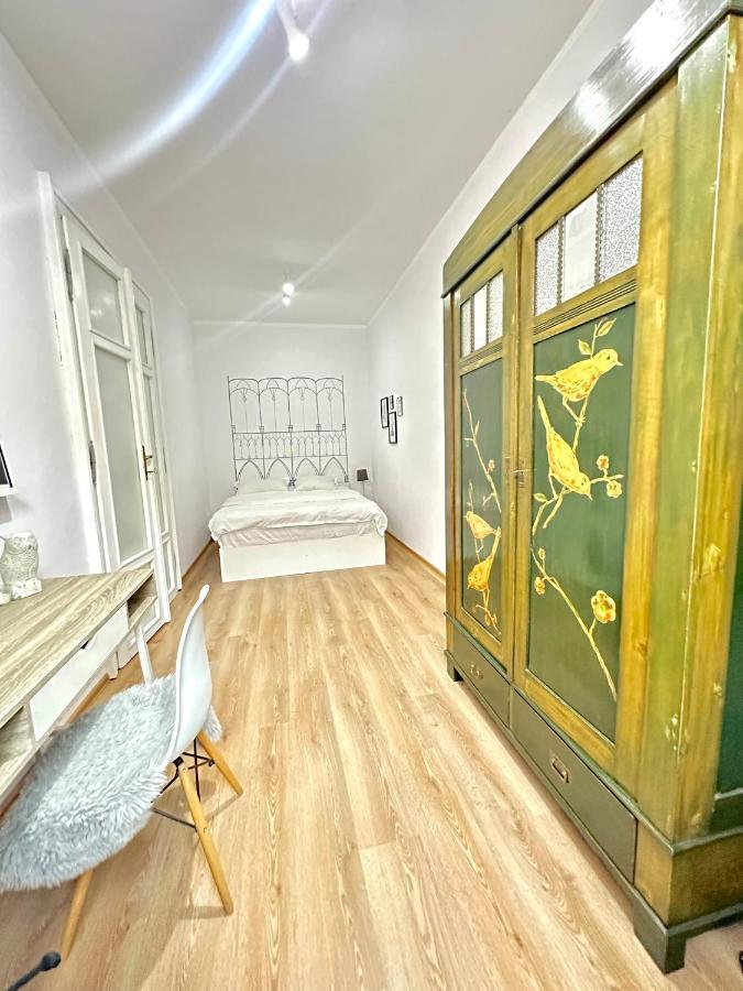 تيميشورا Charming Apartament City Center المظهر الخارجي الصورة